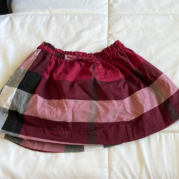 Authentic little girls Burberry skirt size 2yrs